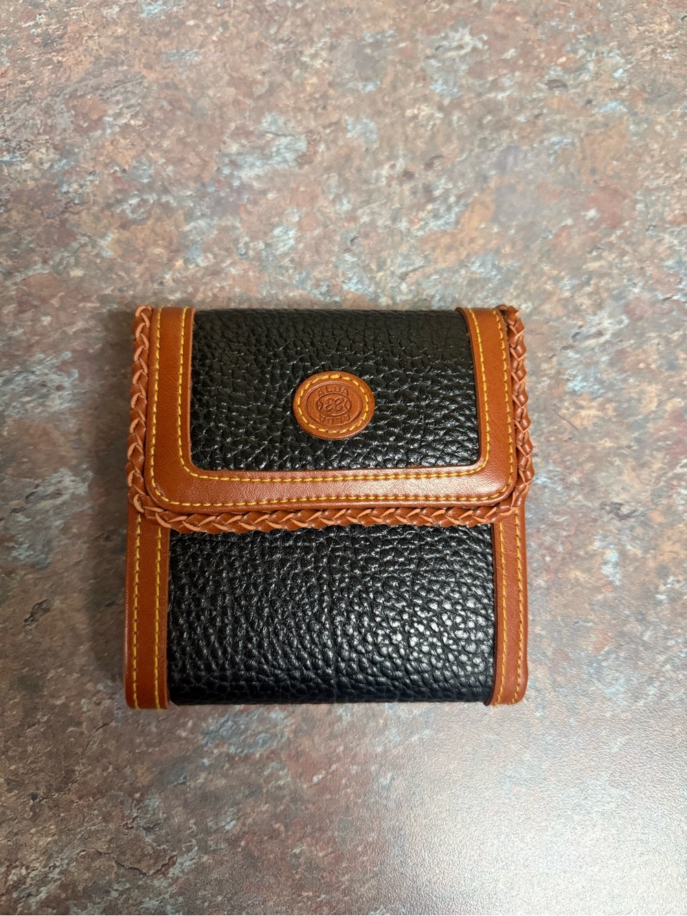 ALBA Vintage Pebbled Leather Bi-Fold Wallet